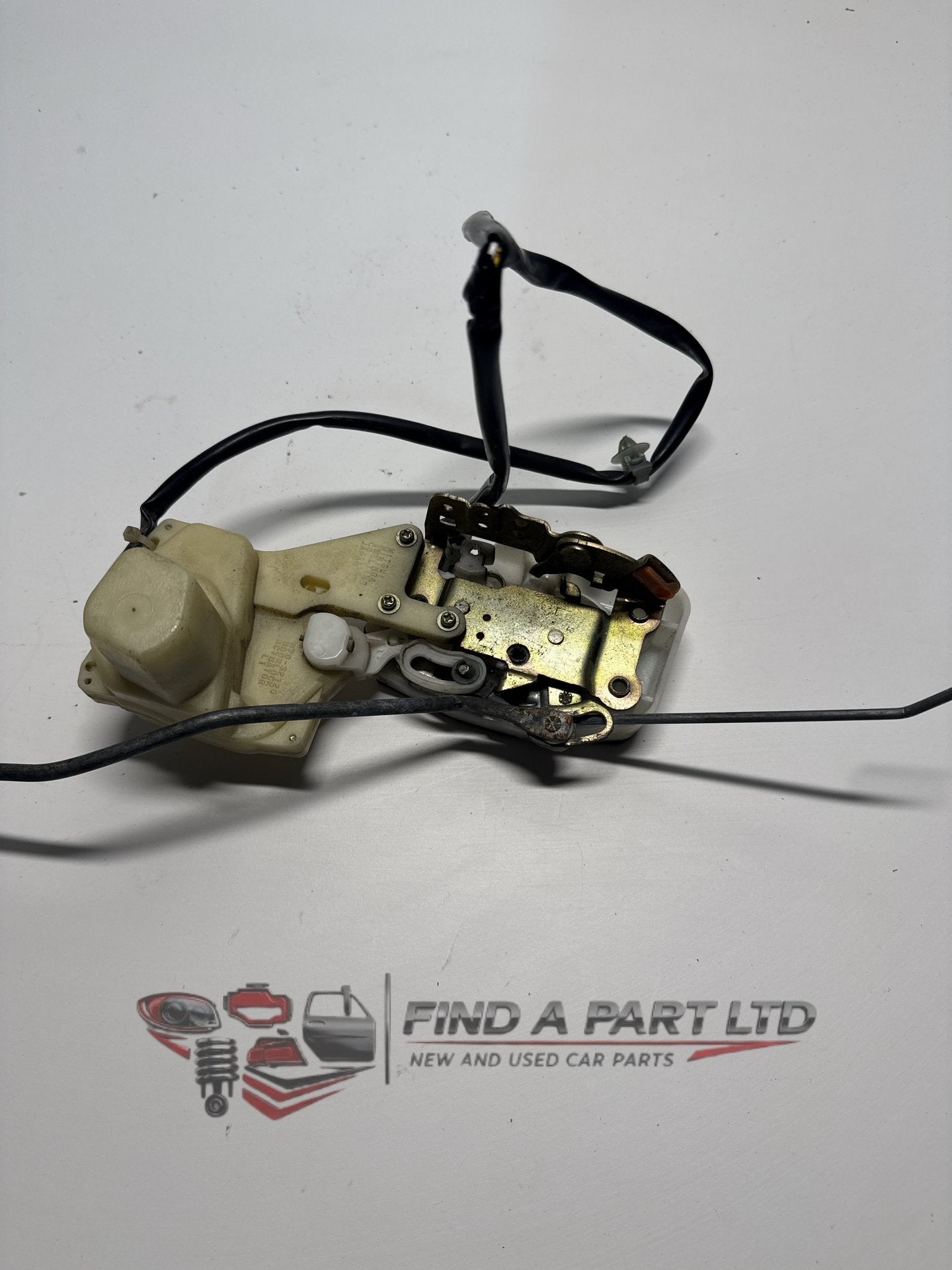 1995-1998 Honda Odyssey - Left Front Lock Mechanism PN:
