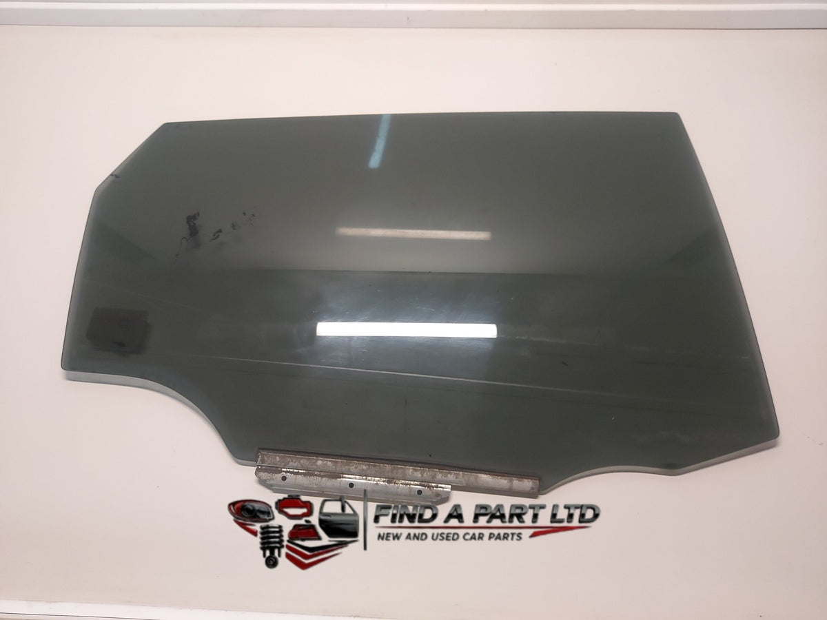2005 Toyota Caldina - Right Rear Door Window PN: