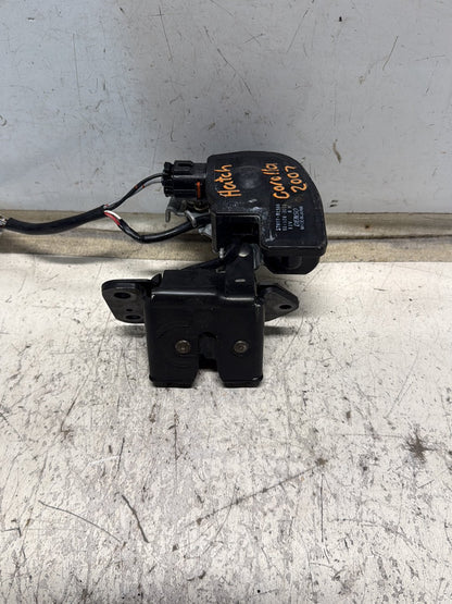 2007 Toyota Corolla- Tailgate Lock Mechanism PN: s781t-bl500