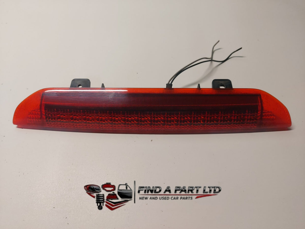 2006 Mitsubishi Colt - High Level Stoplight PN: STANLEY P5005