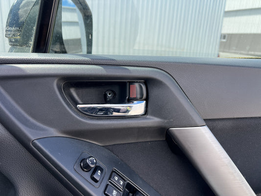 2013 Subaru Forester SJ5 - Right Front Door Interior Handle PN: