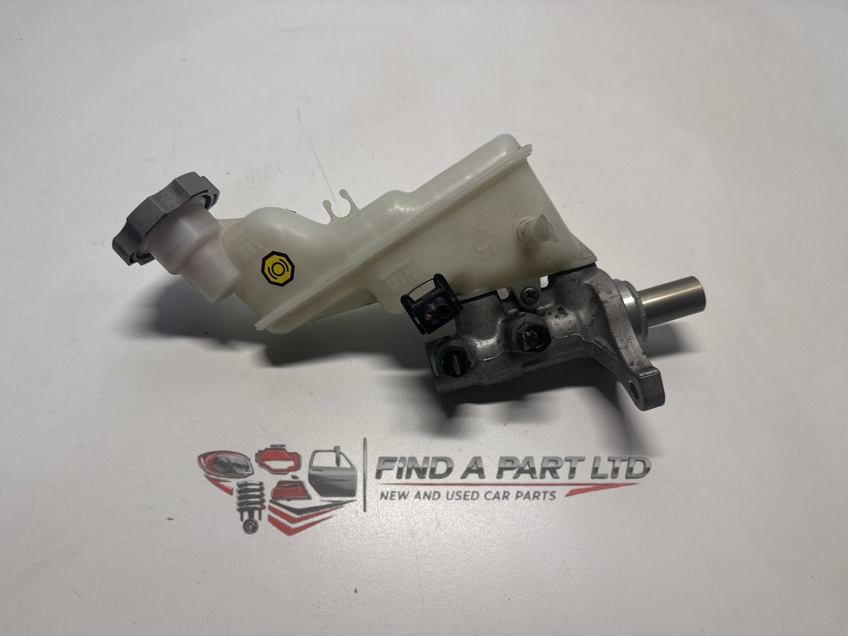 2014 Kia Rio JB - Master Cylinder PN: 20 254