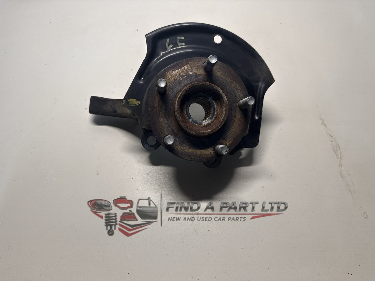 2006 Nissan X-Trail T30 - Left Front Hub Assembly PN: