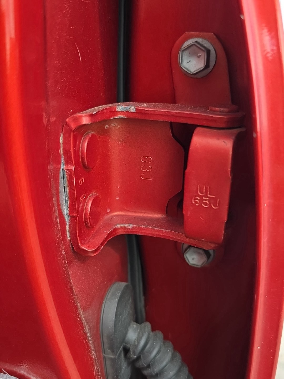 2006-2012 Suzuki SX4 YA11S - Left Rear Door Hinge PN: