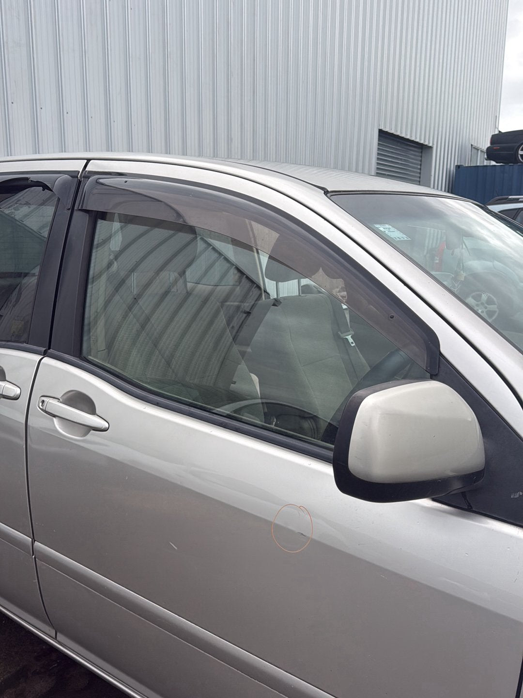 2003-2011 Toyota Raum Z20 NCZ20 - Right Front Door Window PN: