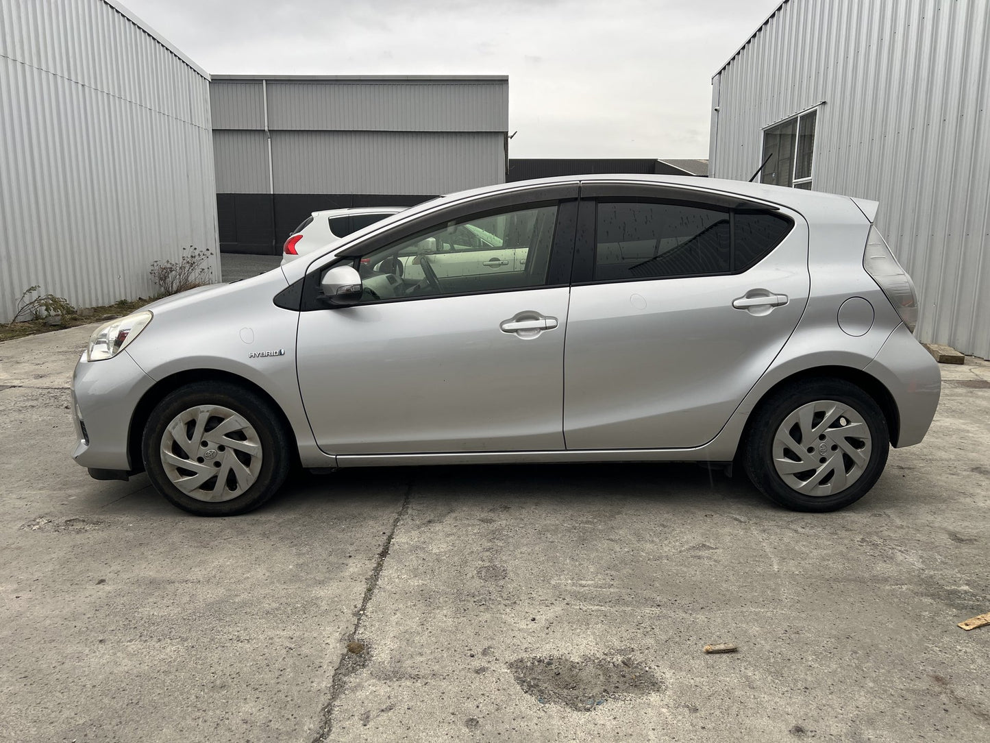 2011-2021 Toyota Aqua Hybrid NHP10