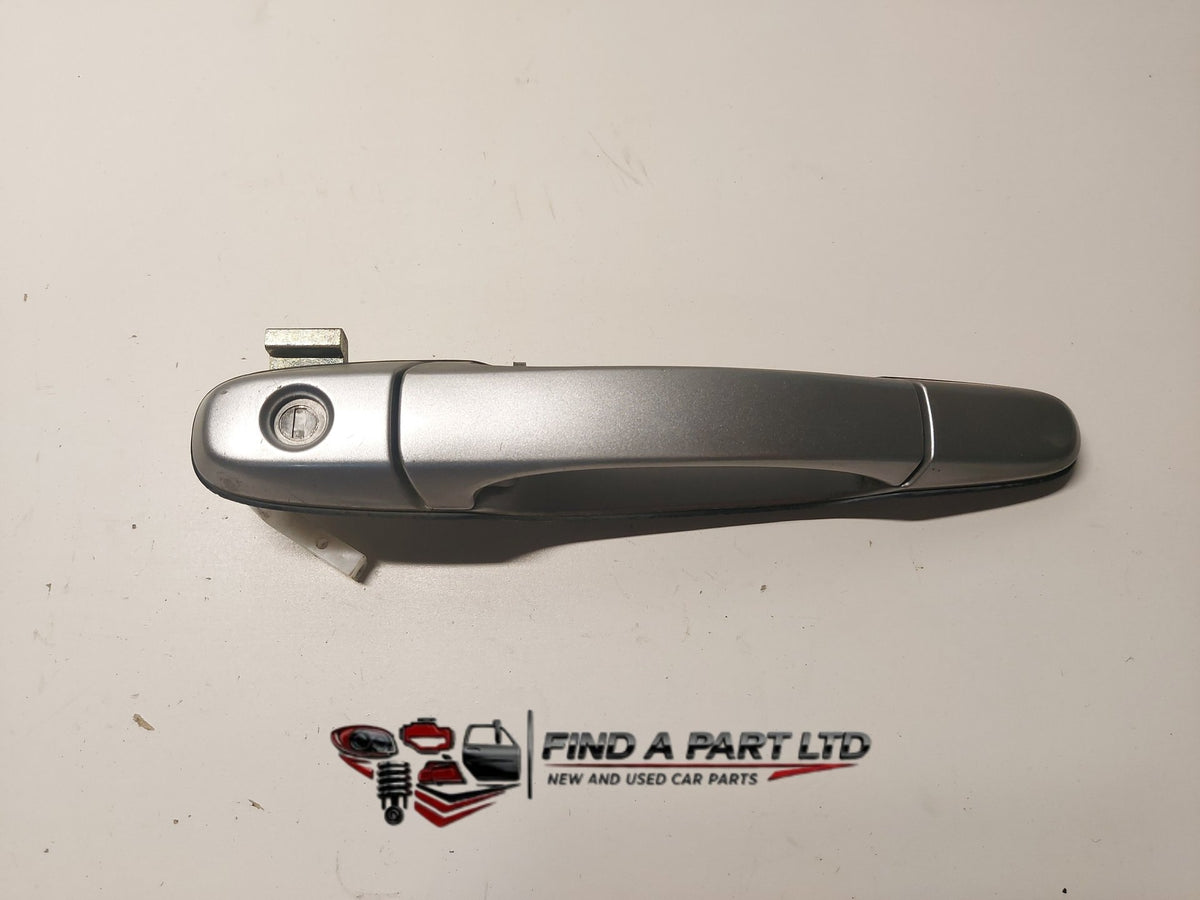 2000 to 2006 - Toyota Estima XR30 XR40 Imported - Right Front Door Exterior Handle