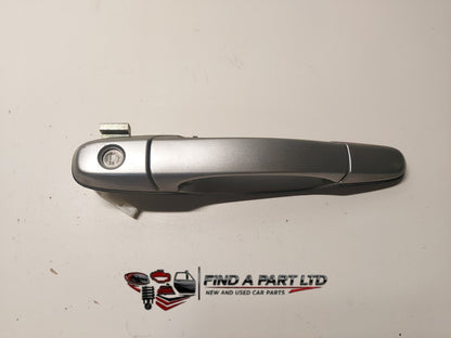 2000 to 2006 - Toyota Estima XR30 XR40 Imported - Right Front Door Exterior Handle