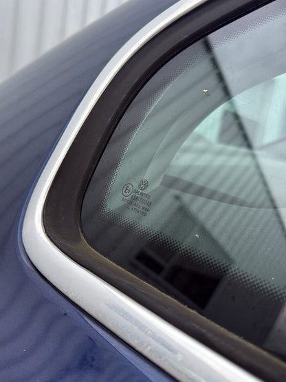 1998-2005 Volkswagen Passat- Right Rear Side Glass PN: