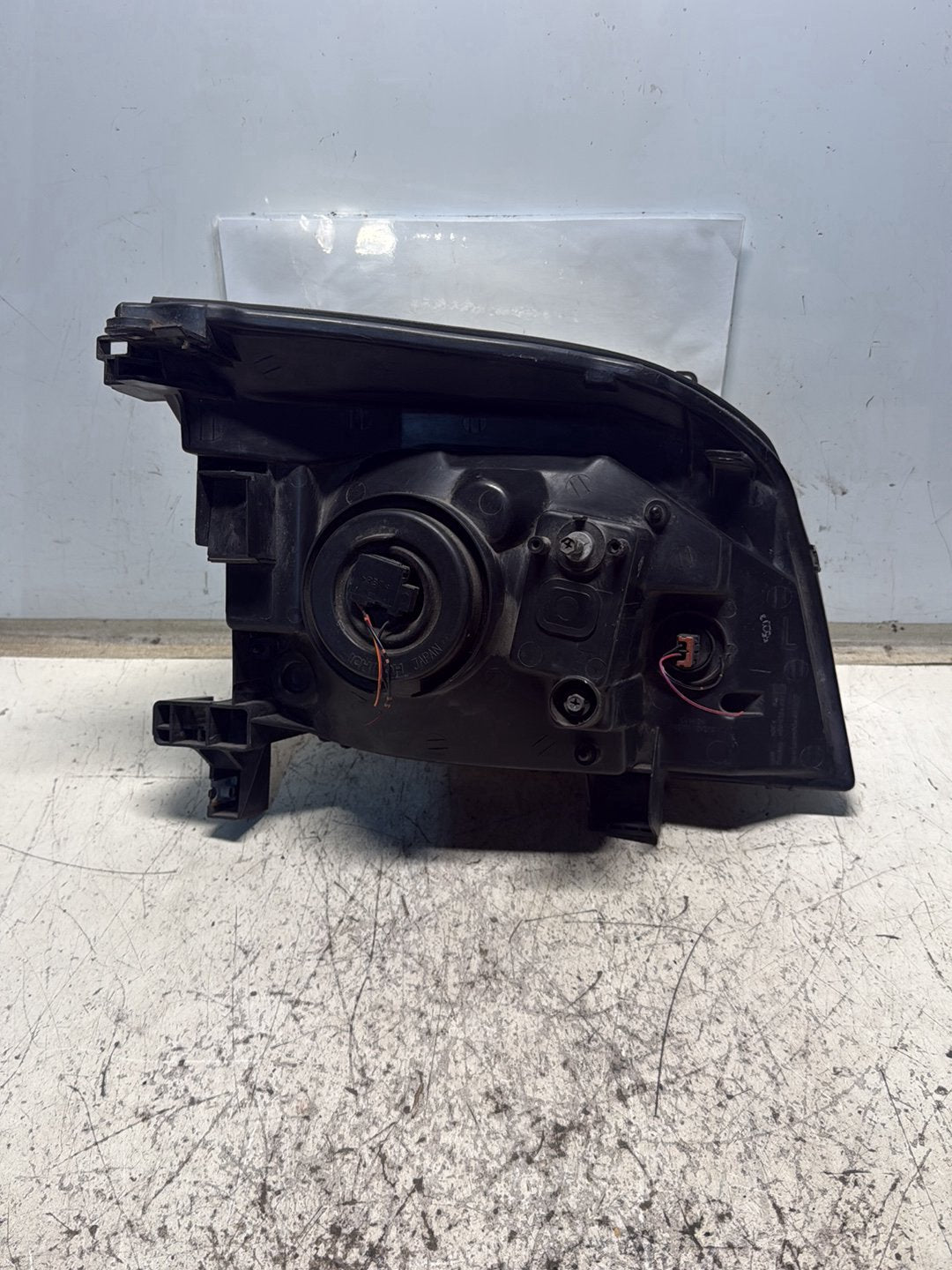 2004-2007 Nissan X-Trail- Left Headlight PN: 1669