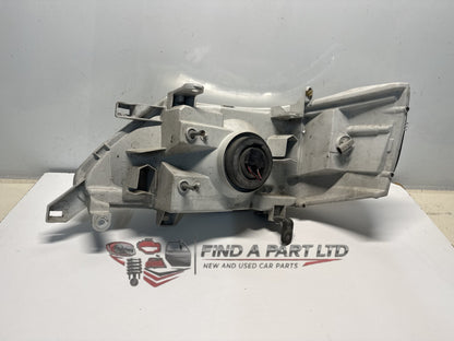 1999-2005 Nissan Serena C24 - Right Headlight PN: 1658