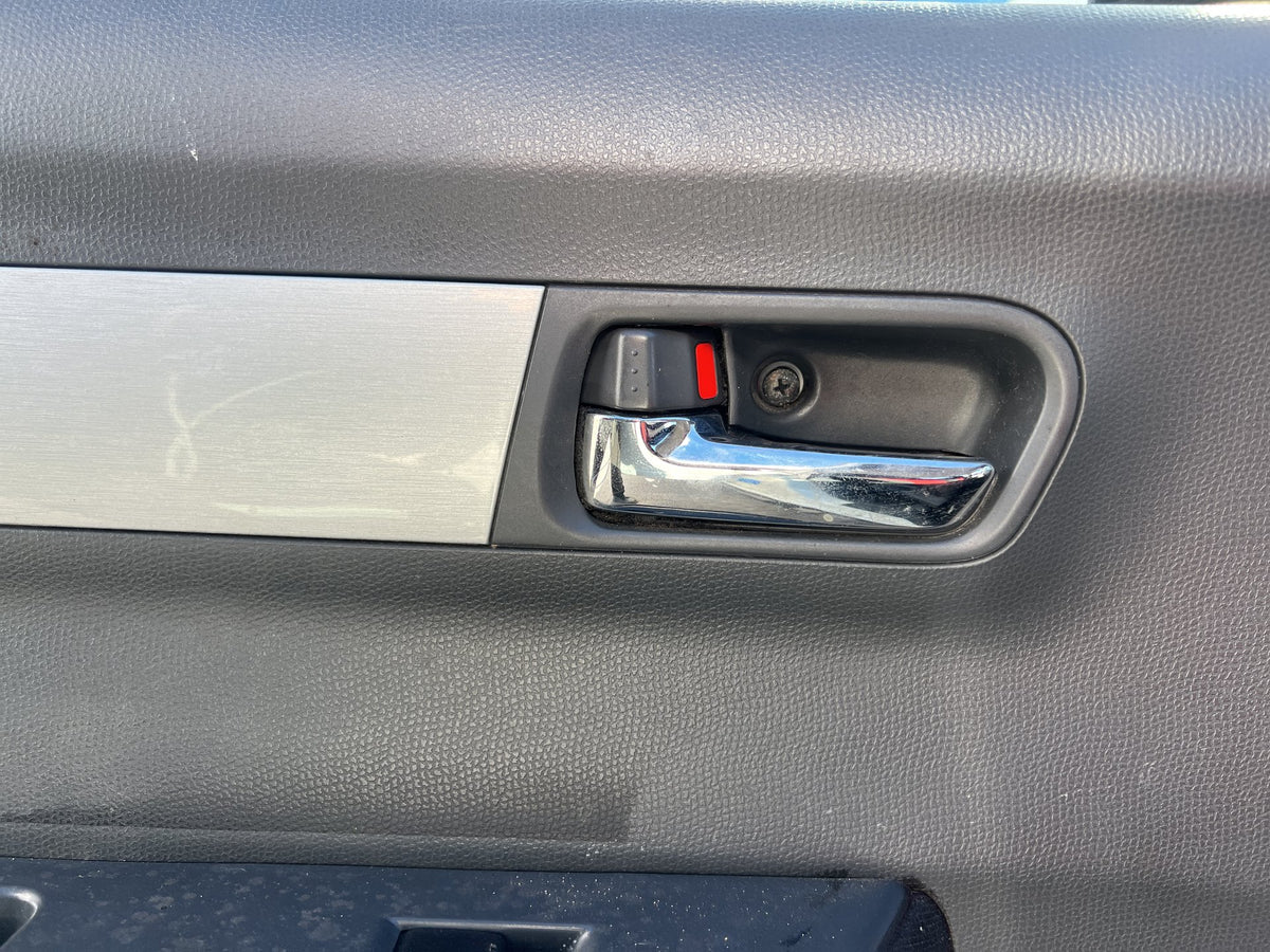 2006 Suzuki Swift ZC31S - Left Front Door Interior Handle PN: