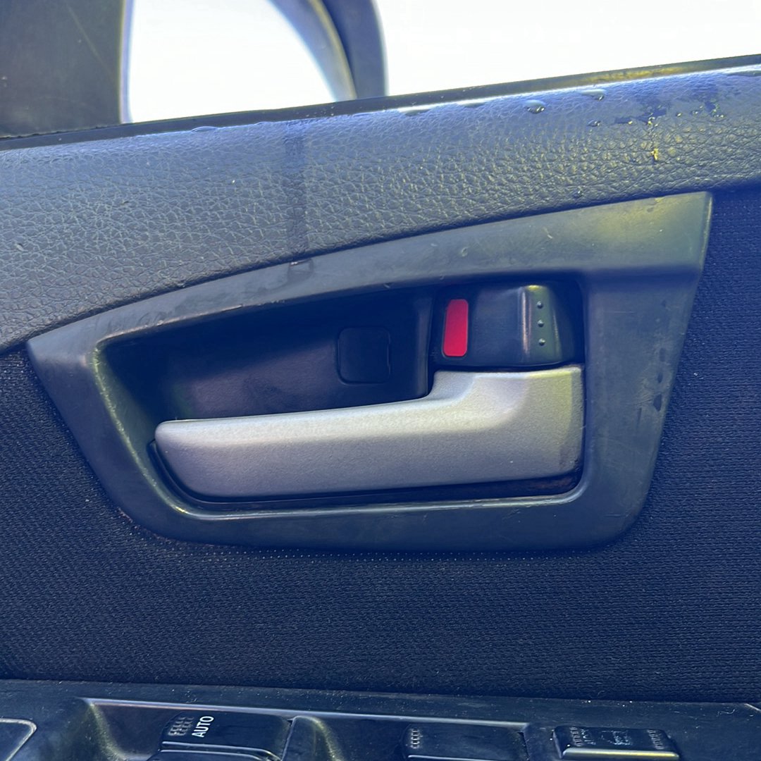 2006-2014 Suzuki SX4- Right Front Door Interior Handle PN: