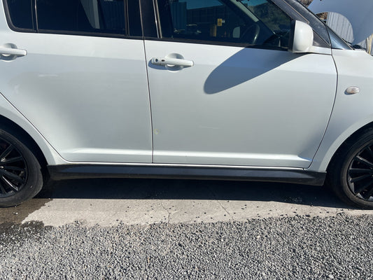 2006 Suzuki Swift ZC31S - Right Side Skirt PN: