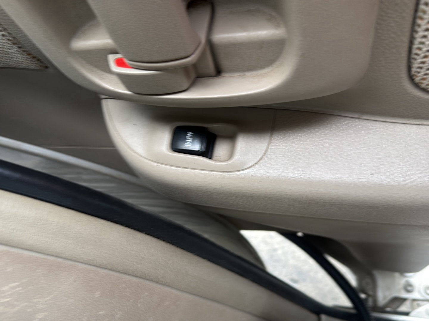 2003-2011 Toyota Raum Z20 NCZ20 - Left Rear Window Switch PN: