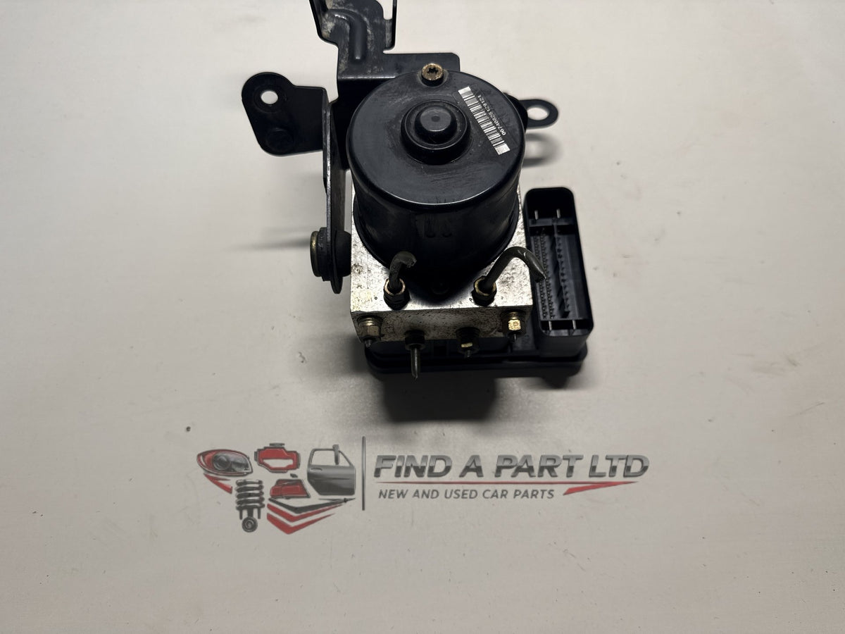 2002 Mazda Demio DY - ABS Pump/Modulator PN: D351-437A0-B
