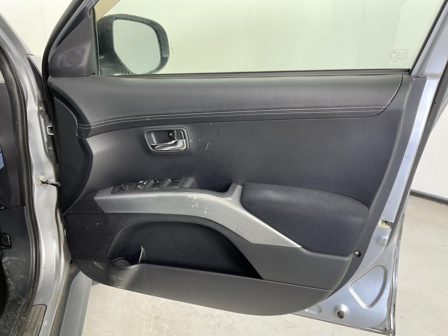 2006-2012 Mitsubishi Outlander CW5W