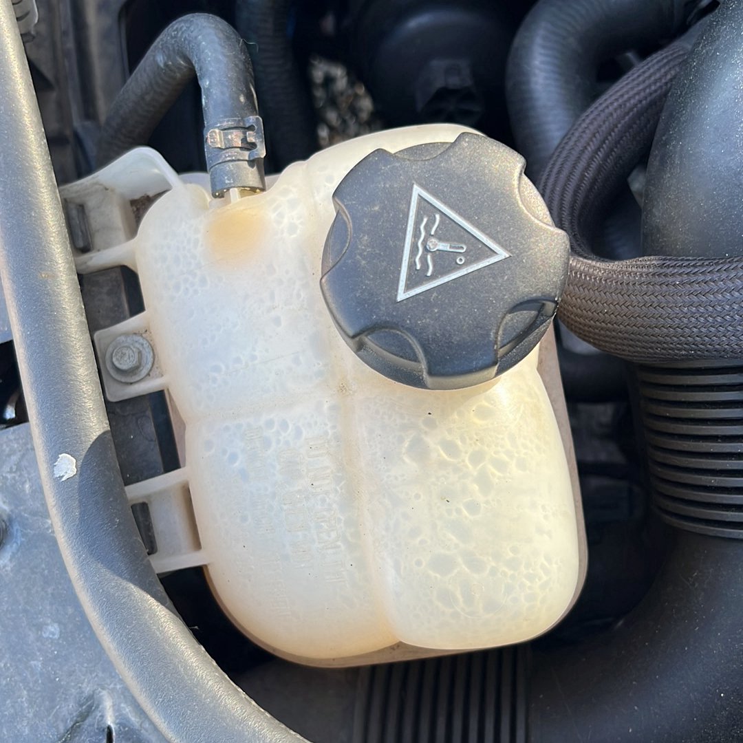 2008-2014 MINI Cooper R55 WMWML320X0TM93432 - Coolant Bottle PN: