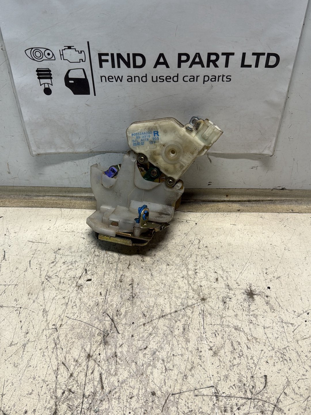 2000-2005 Nissan Bluebird Sylphy- Right Rear Lock Mechanism PN: