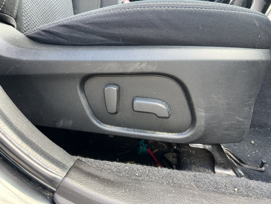2013 Subaru Forester SJ5 - Right Front Seat Switch PN: