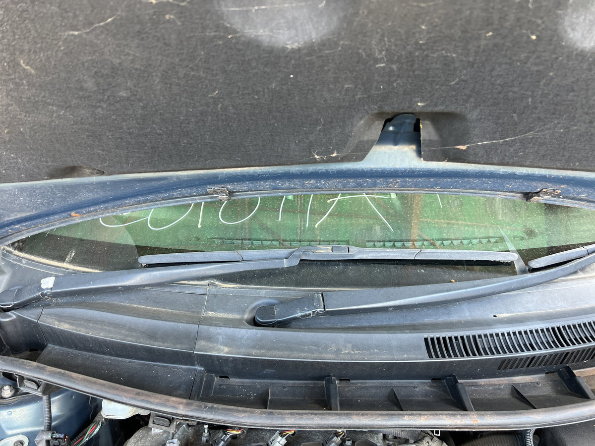 2009 Toyota Corolla JTNKU56E00109575 - Wiper Arm Pair PN:
