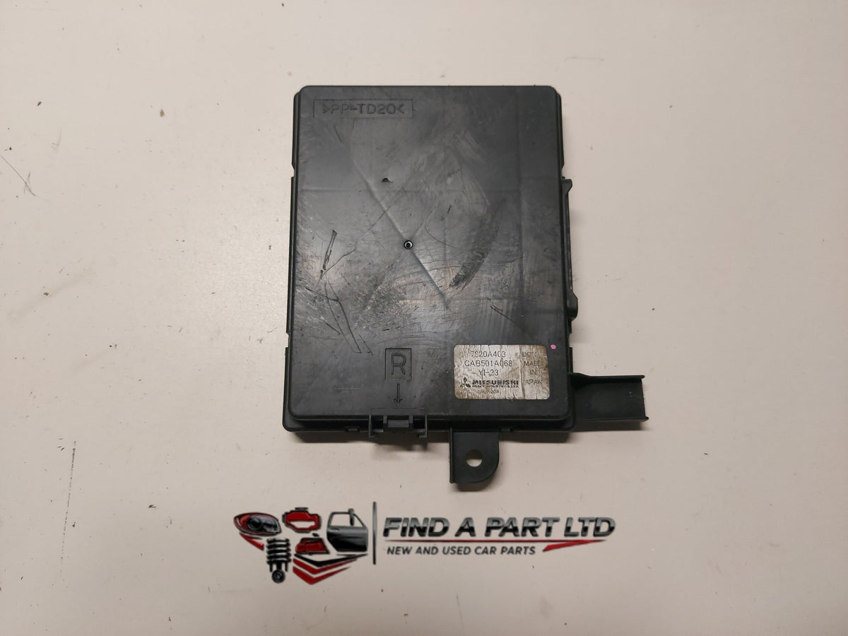 2010 Mitsubishi Outlander CW*W - A/C Control Module PN: 7820A403