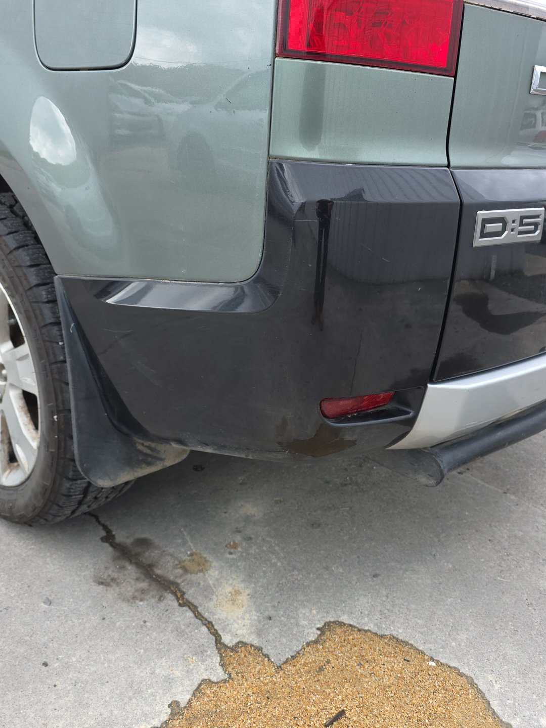 2007 Mitsubishi Delica CV5W - Left Rear Bumper End PN: