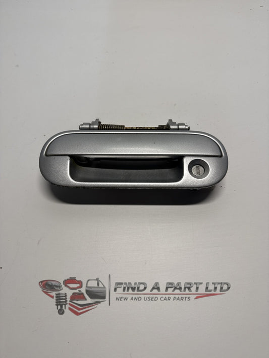 1995-1998 Honda Odyssey - Left Front Exterior Door Handle PN: