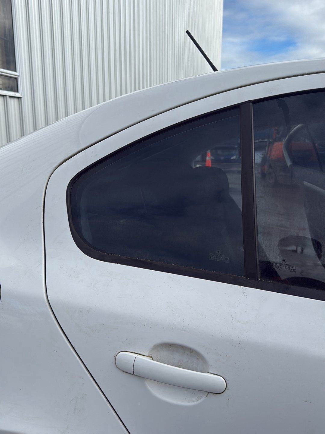2012-2020 Skoda Octavia 5E - Right Rear Quarter Door Glass PN: