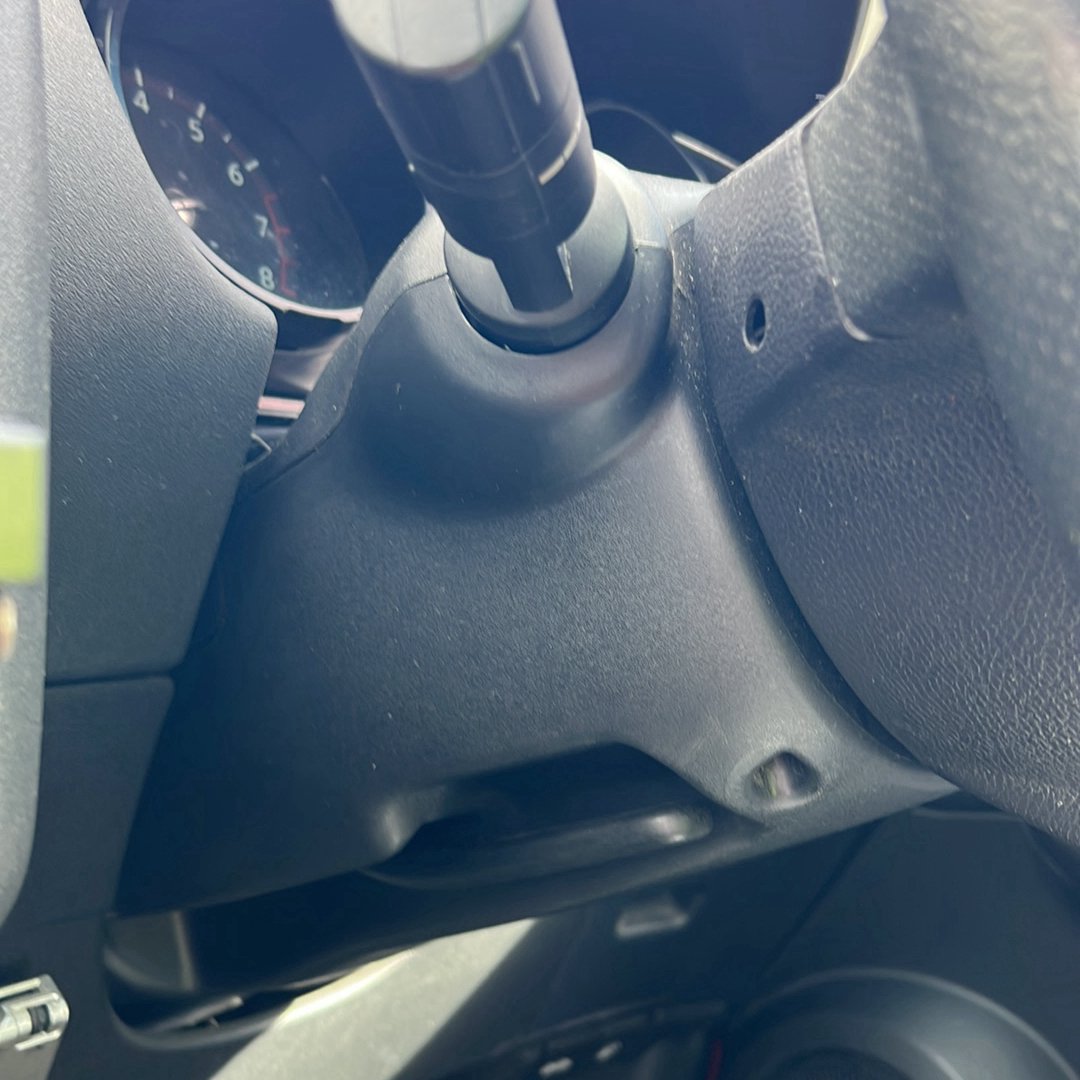 2006-2010 Nissan Dualis J10 J10 - Steering Column Shroud PN: