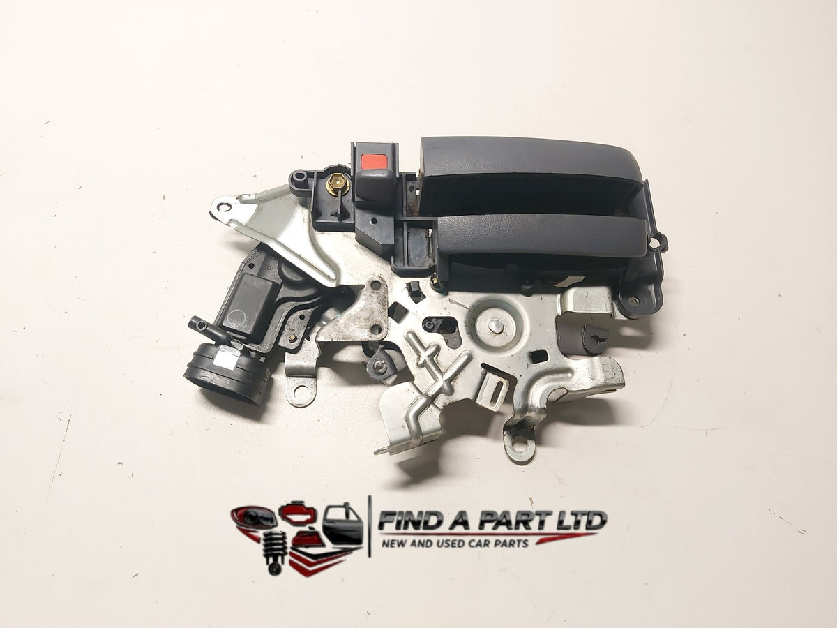 2005 Toyota Estima R30 - Right Rear Door Lock Mechanism PN: