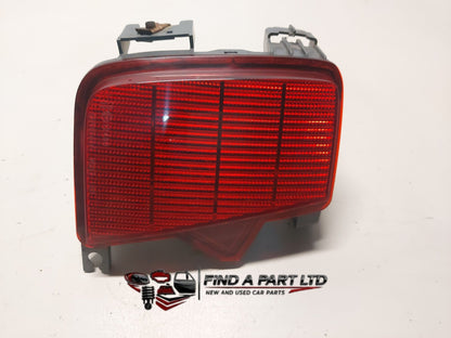 2010 Subaru Outback BR - Left Rear Bumper Reflector PN: VC02-120