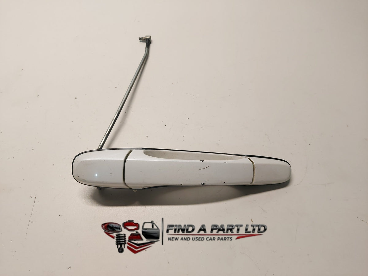 2005 Toyota Estima R30 - Right Rear Exterior Door Handle PN: