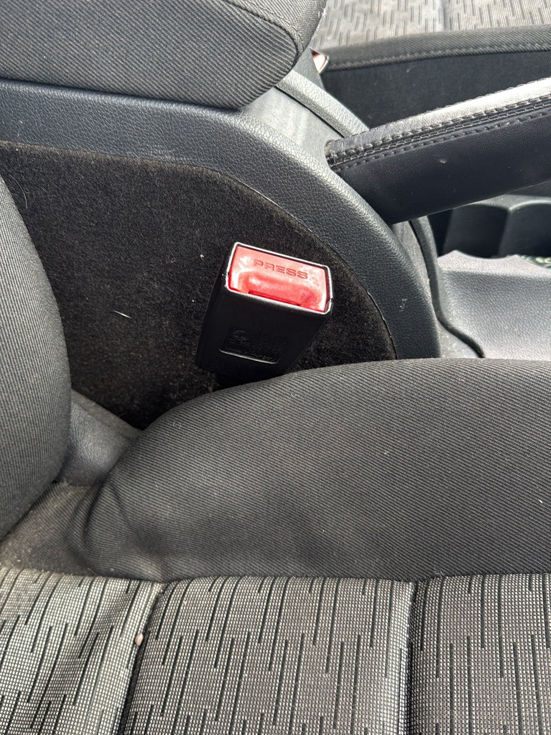 2012-2020 Skoda Octavia 5E - Right Front Seat Belt Stalk PN: