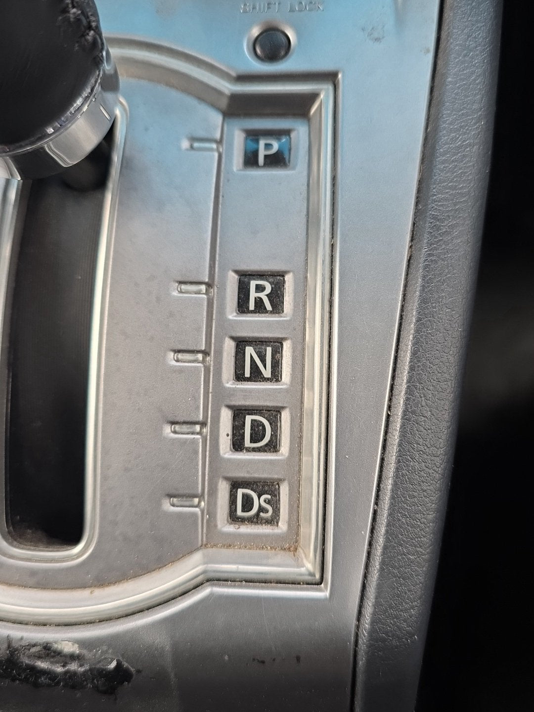 2007 Mitsubishi Delica CV5W - Gear Stick/Shifter PN: