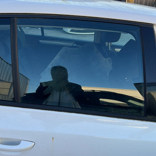 Oct 2008 to Mar 2013- Volkswagen Golf Gen 6 Hatchback 5 Door- Right Rear Door Window