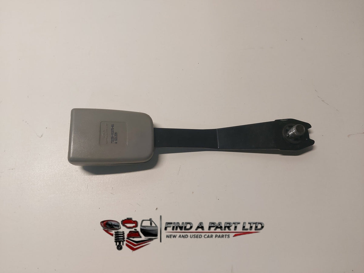 2004 Toyota Camry XV30 - Left Front Seat Belt Stalk PN: 73230yc070b1