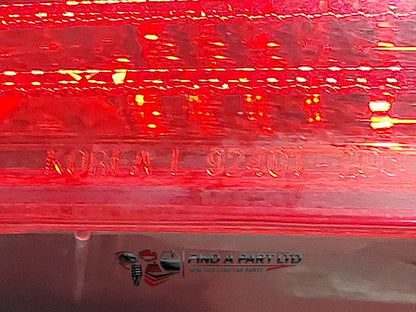 Oct 2003 to Jul 2006 - Hyundai Elantra XD Sedan - Left Taillight