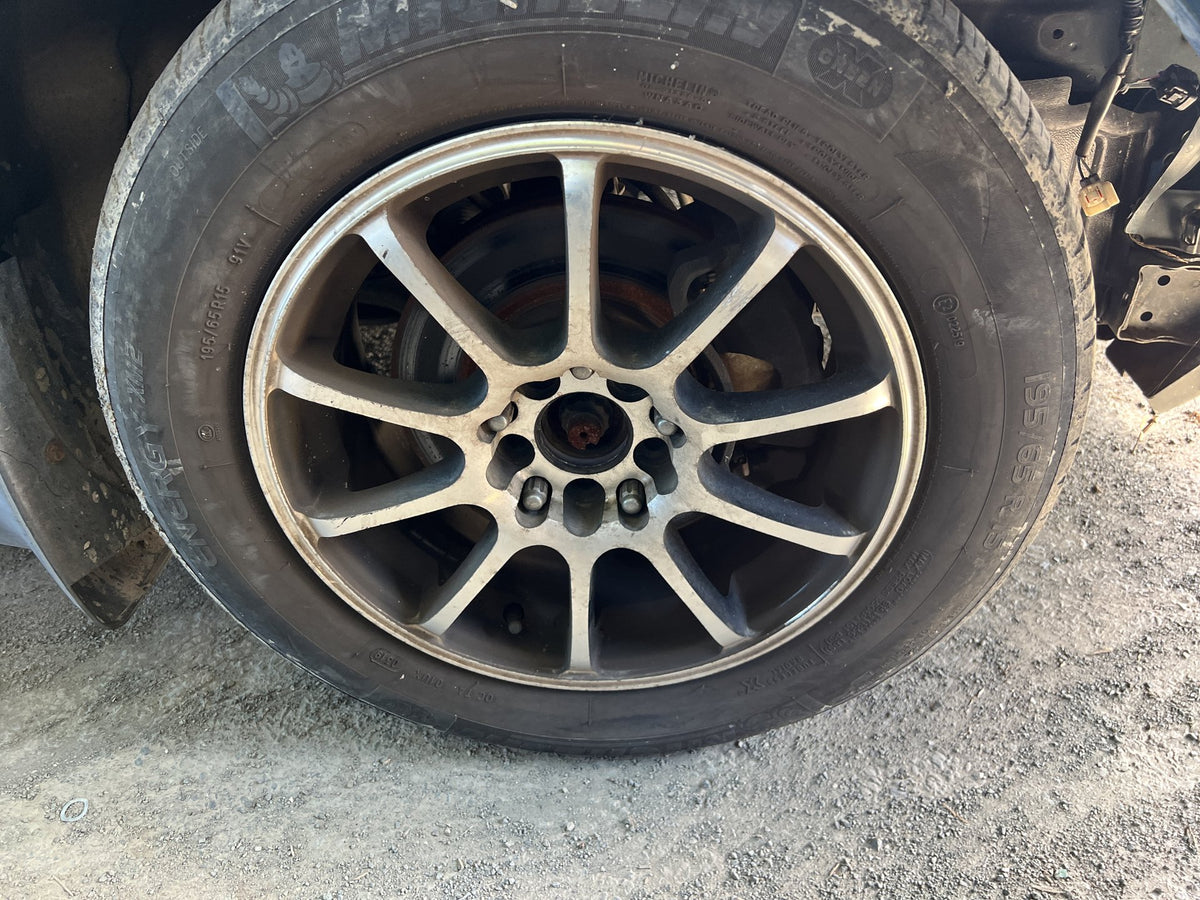 2009 Toyota Corolla JTNKU56E00109575 - Alloy Wheel PN: 15 inches