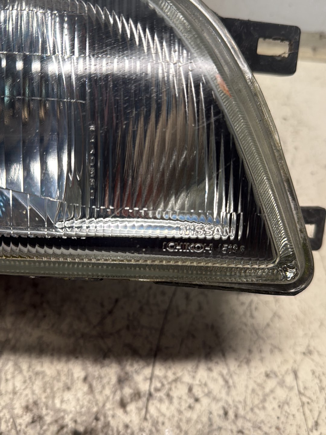 1996 Nissan Pulsar N15 - Right Headlight PN: 1513