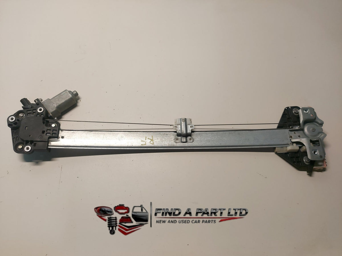 2007 Honda CR-V - Right Front Window Regulator/Motor PN: 7C-022