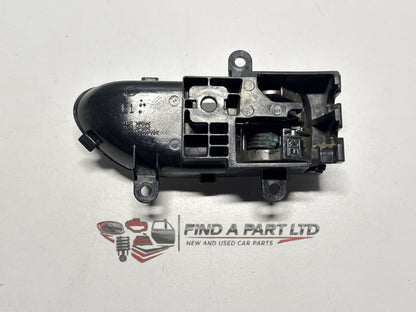 2006 Nissan X-Trail T30 - Left Rear Door Interior Handle PN: