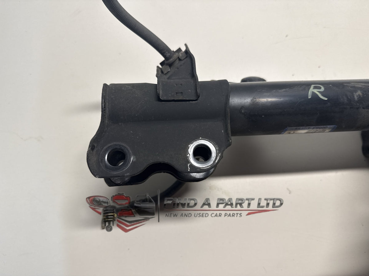 2006 Nissan X-Trail T30 - Right Front Shock Absorber PN: 55303 EQ000