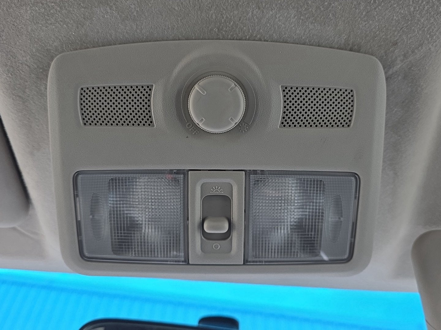 2007 Mitsubishi Delica CV5W - Interior Light PN: