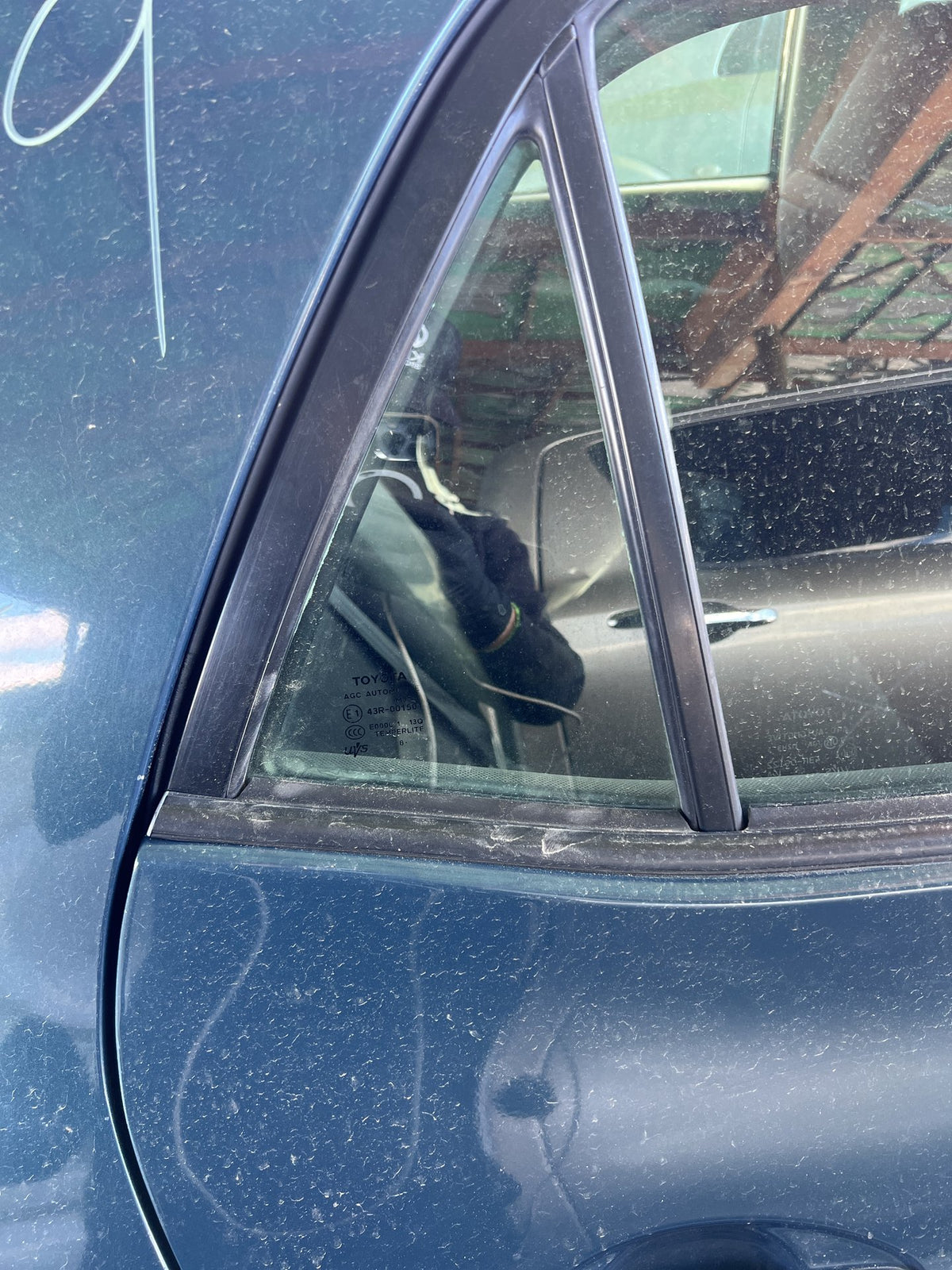 2009 Toyota Corolla JTNKU56E00109575 - Right Rear Quarter Door Glass PN: M3931