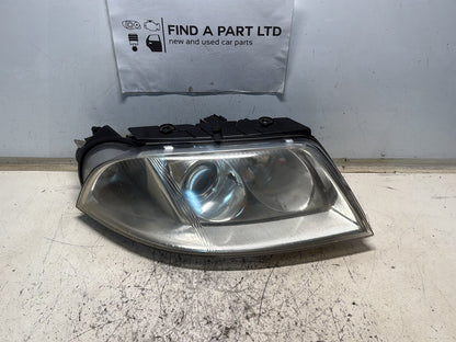 2001-2006 Volkswagen Passat- Right Headlight PN: 3B0 941 016 AP
