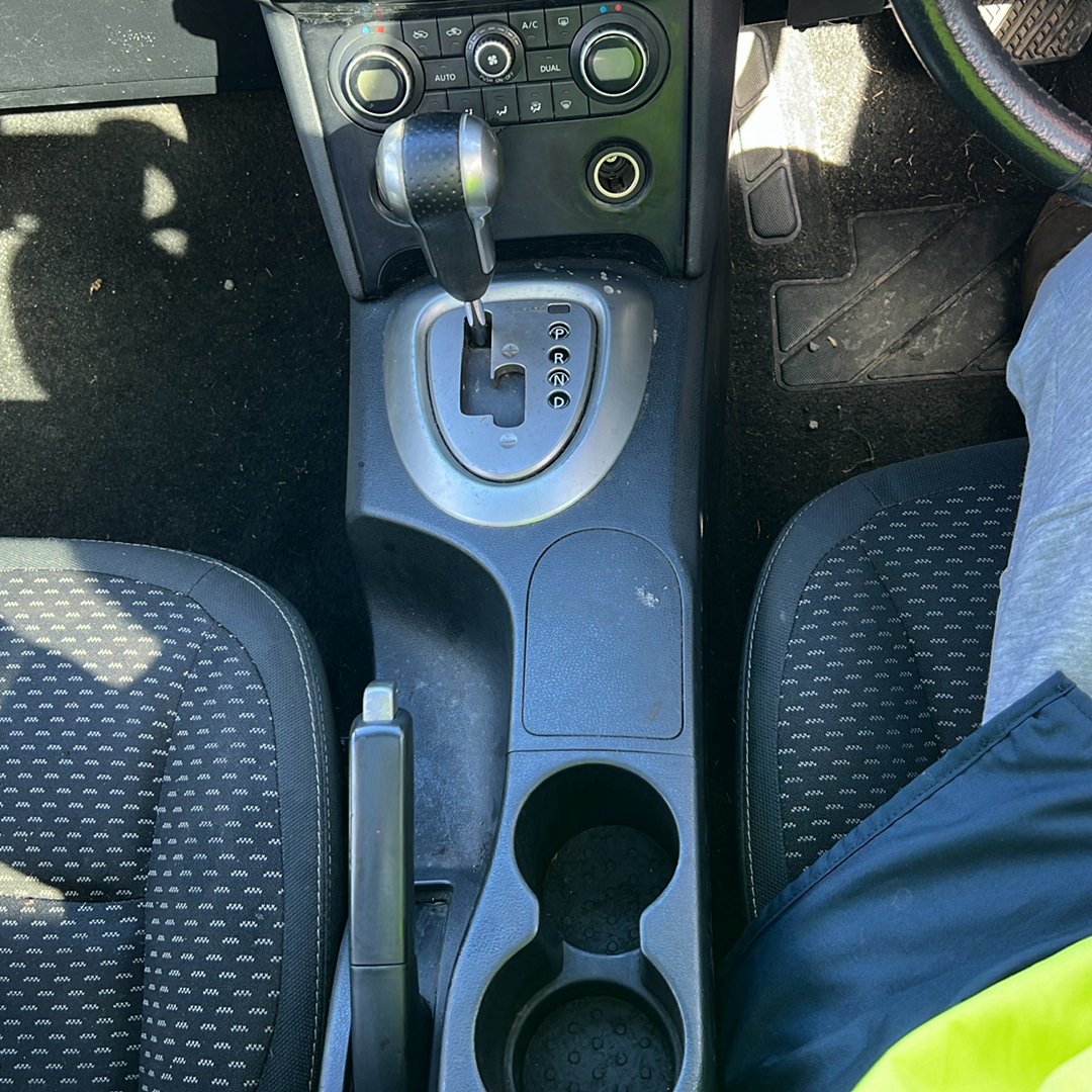 2006-2010 Nissan Dualis J10 J10 - Centre Console PN: