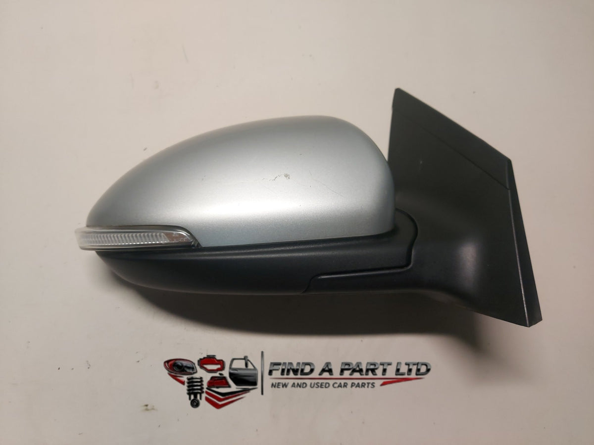 2015 Holden Cruze JH - Right Door Mirror PN: E13 027379
