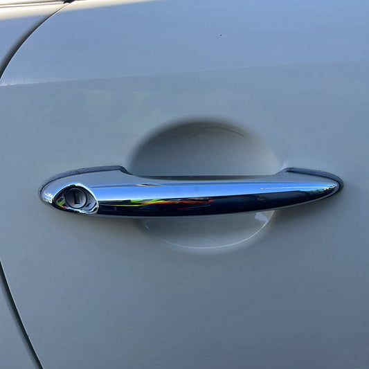 2008-2014 MINI Cooper R55 WMWML320X0TM93432 - Right Front Exterior Door Handle PN: