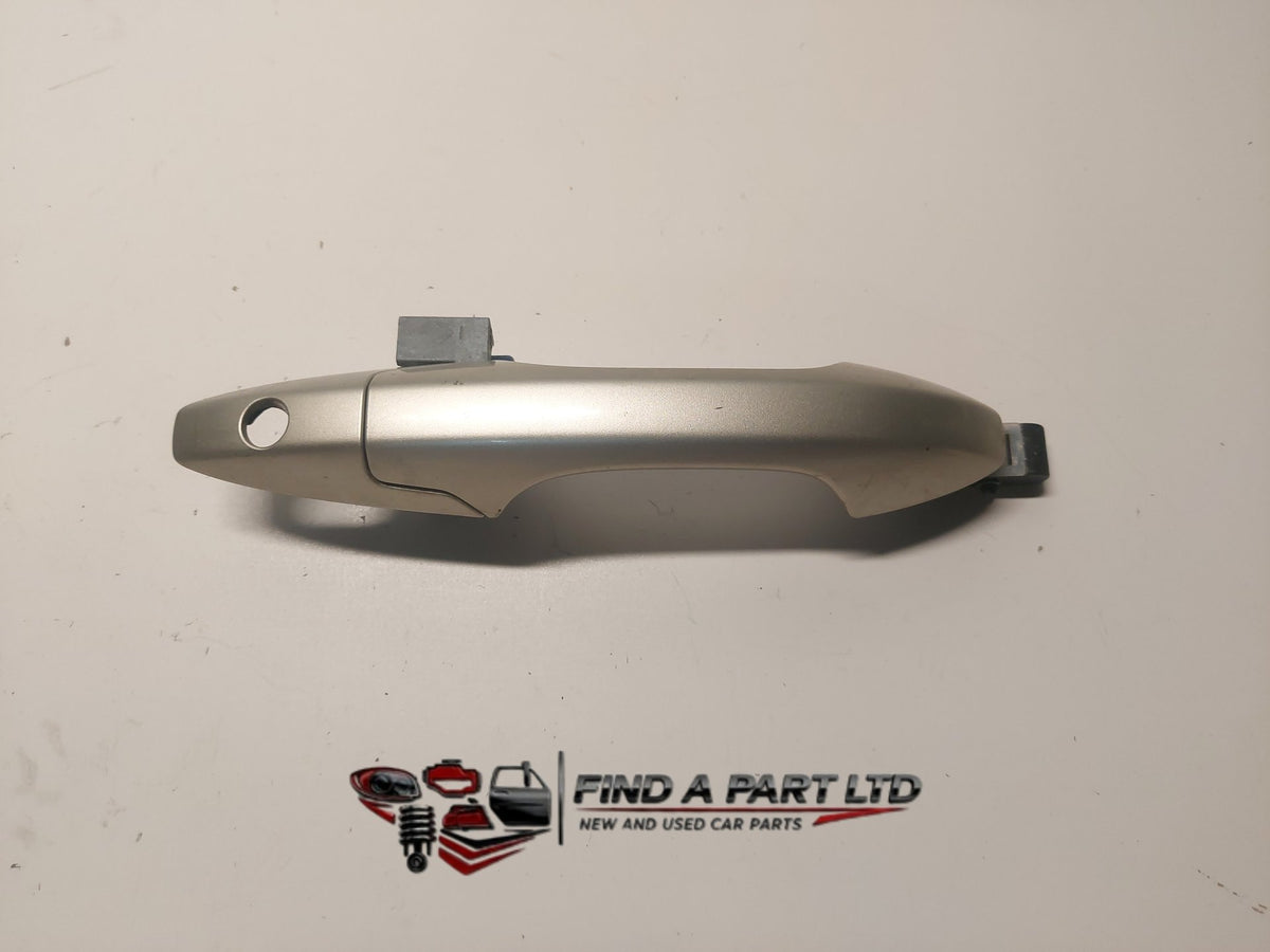2007 Honda CR-V RE4 - Right Front Exterior Door Handle PN: